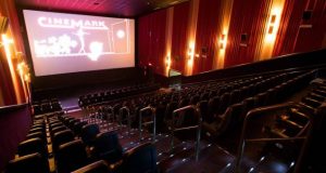 Cinemark planeja reabrir salas em julho nos Estados Unidos