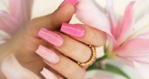 5 mitos e verdades sobre cuidados com unhas em gel e fibra no verão